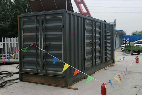 长清发电机租赁空气滤清器多久更换一次？