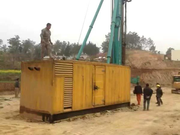 长清如何判断水冷式机油散热器密封件是否需要更换？